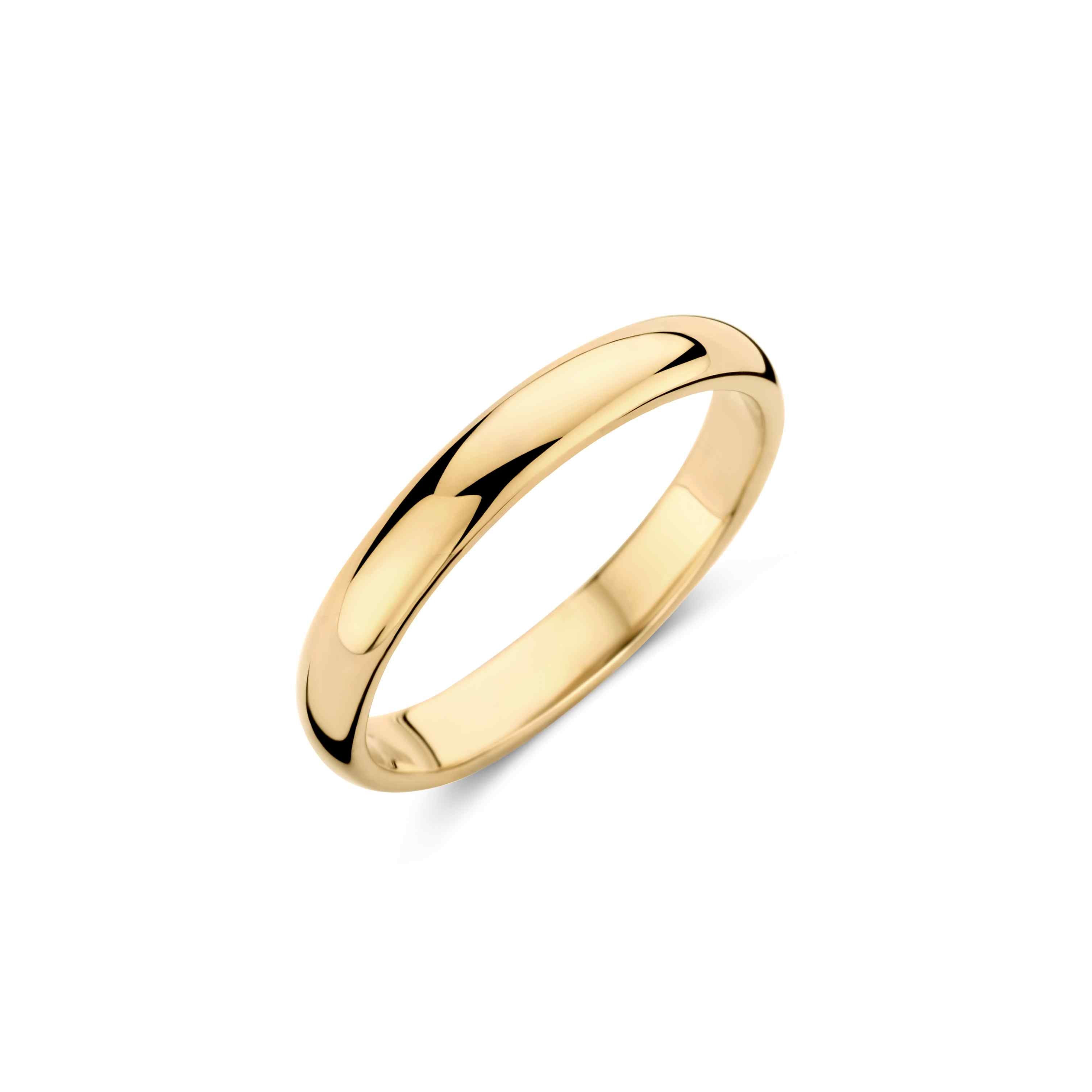 18K Yellow Gold band - perfect as a simple wedding band for both men and women. Recycled 18K Gold.