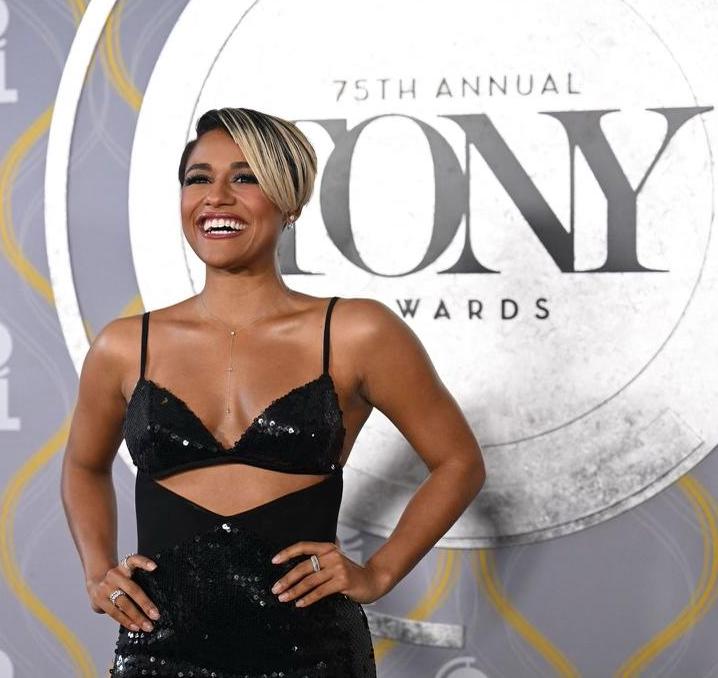 Academy Award Winner, Time100 Honoree, and Tony Awards Host Ariana DeBose in Or & Elle for the 75th Annual Tony Awards at Radio City Music Hall in New York City.   Ariana stunned in the Bisous de Poires earrings, Lariat Necklace, and Eternity Rings from the Sans Cesse Collection. The Tony Host wore the 15ct Branche d'Arbre Pin to close the Awards.